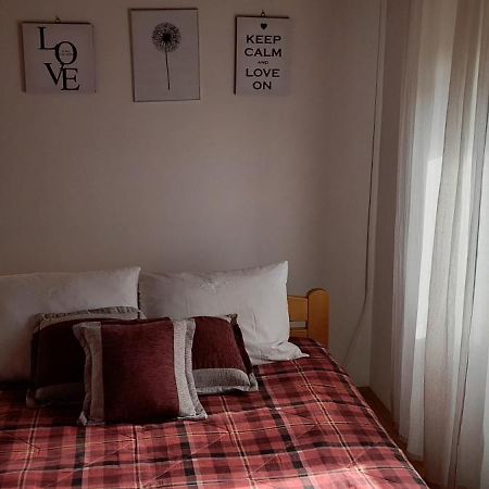 דירות שיבניק Direkt Na Moru - Bungalov מראה חיצוני תמונה